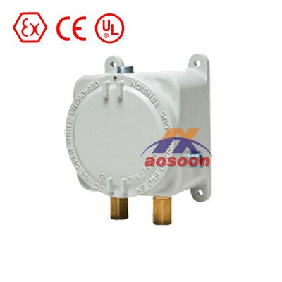 Dwyer air controller AT1ADPS series Differential pressure sw